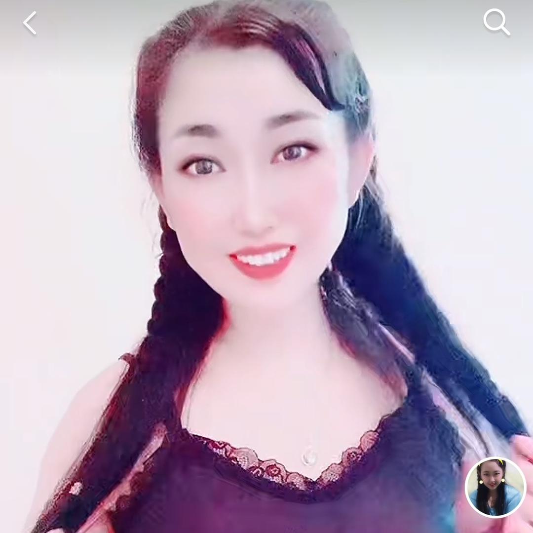 蓝天下头的幺妹