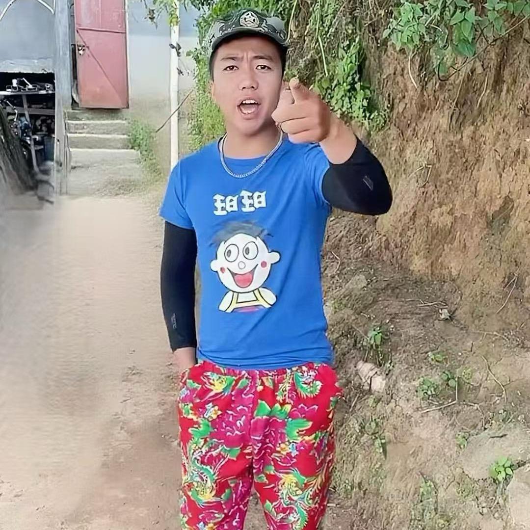 发仔 DM.