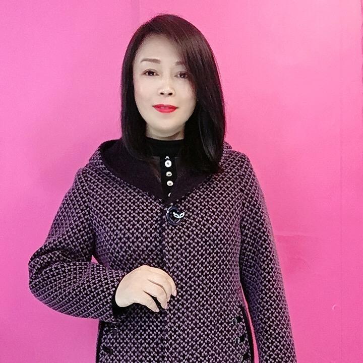 榆树市九儿服饰店