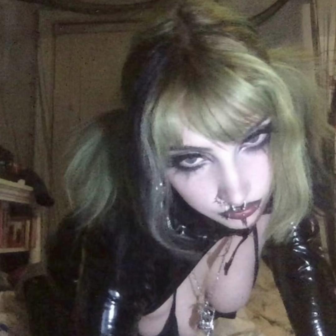 🖤妮妮🖤