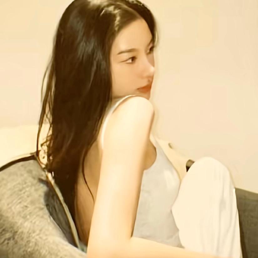 粒LI
