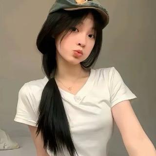 明媚开朗的小歌\.