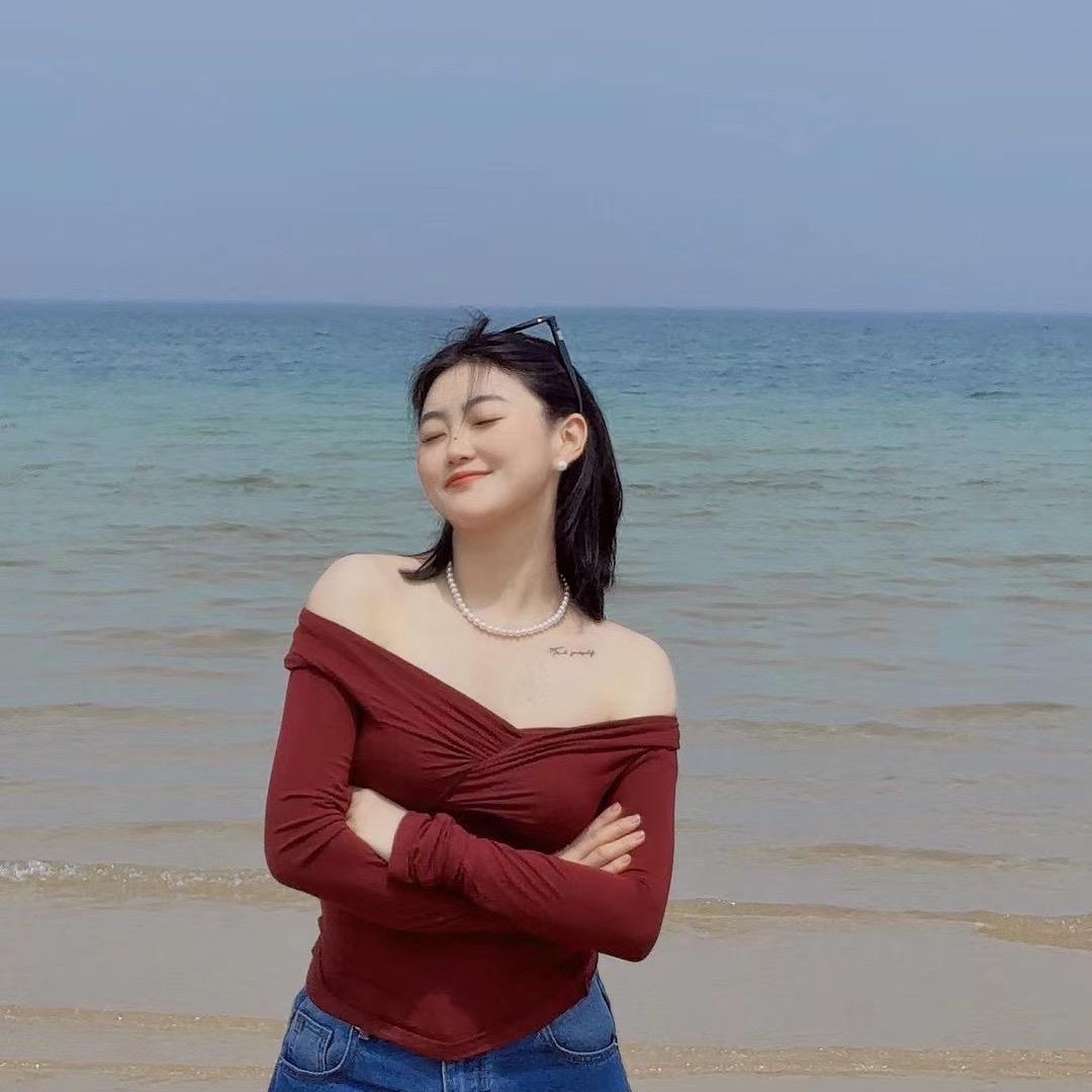 卖海鲜的小姐妹