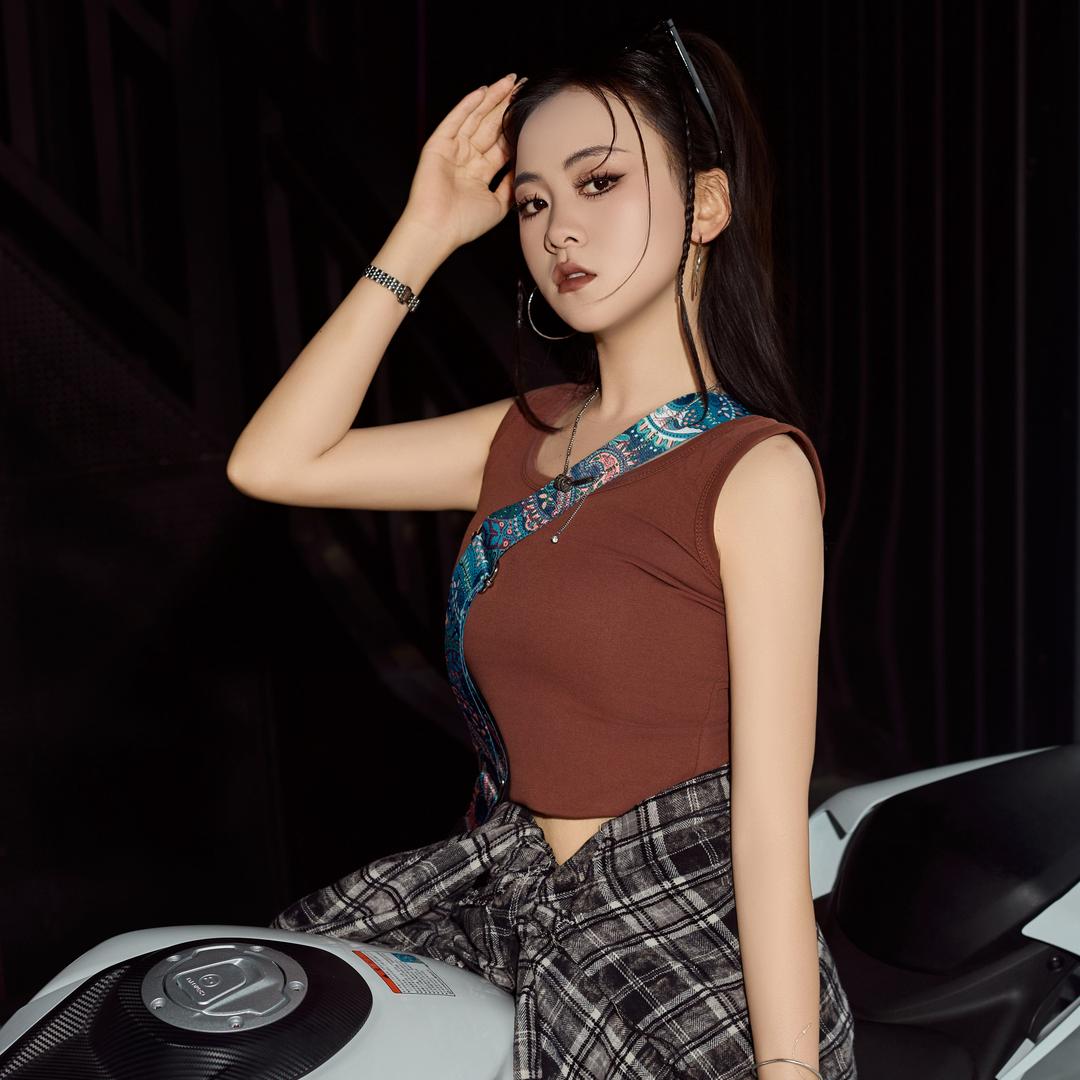 广南丽丽【媛匠调肤分红股东】