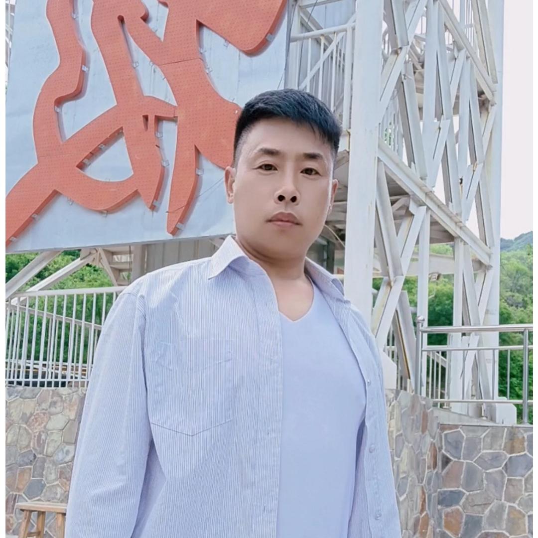 蹦极老墨（狮子坪蹦极）