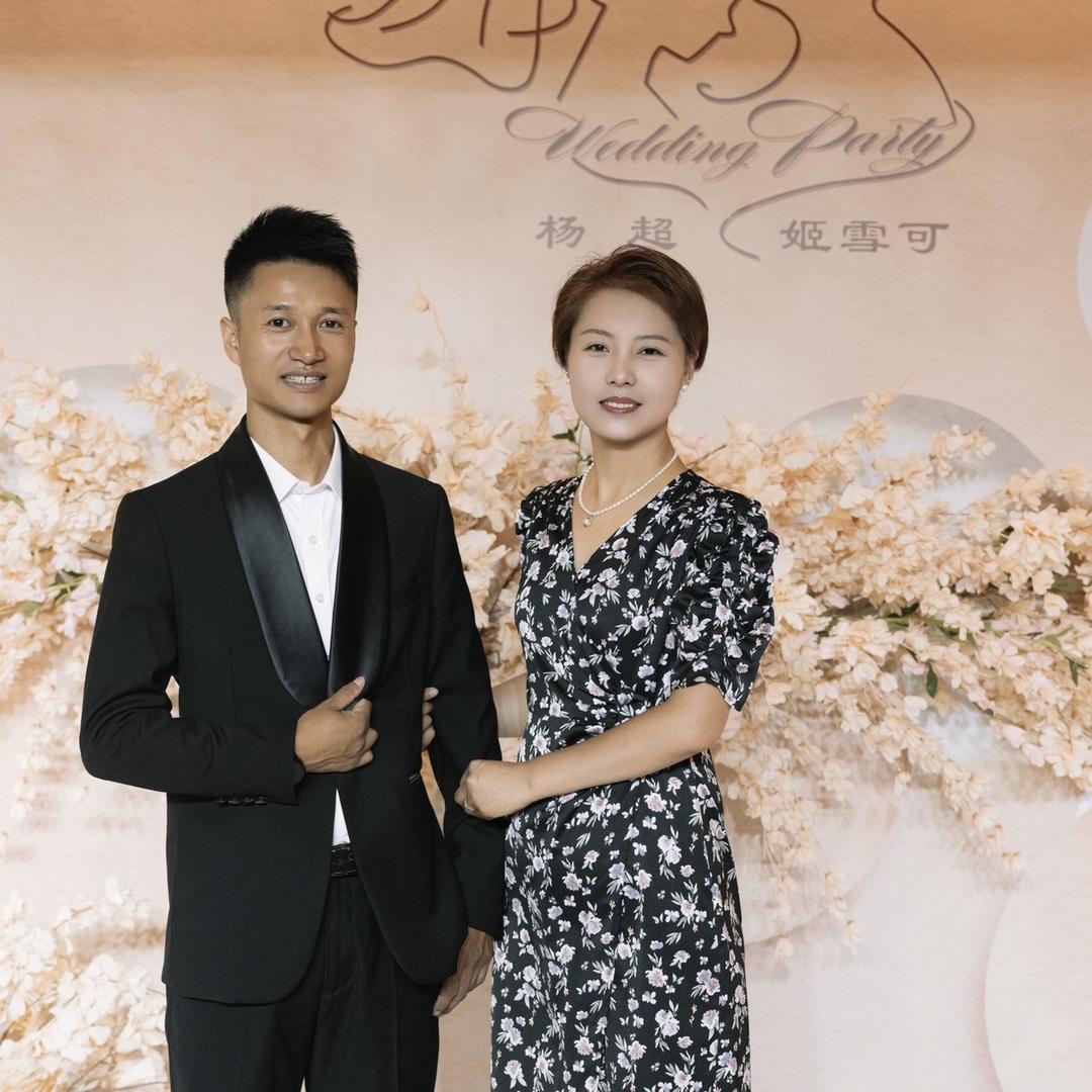 强强婚礼花艺馆官方号