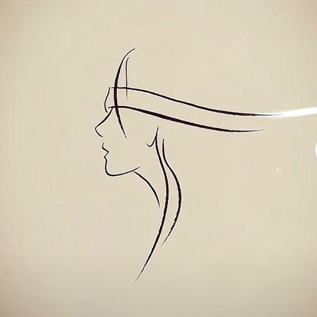 嘬奶嘴的小猫咪