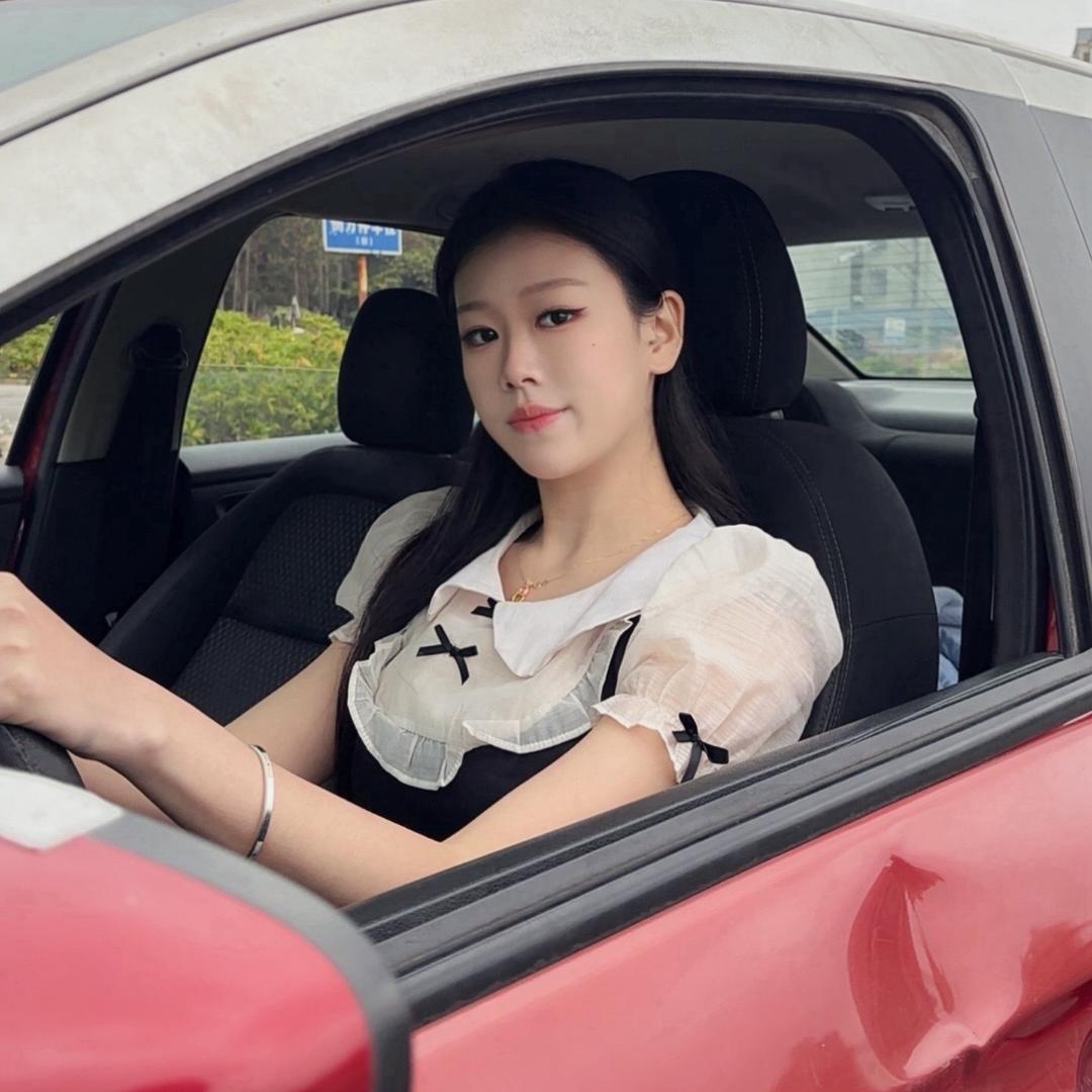 菲菲教练