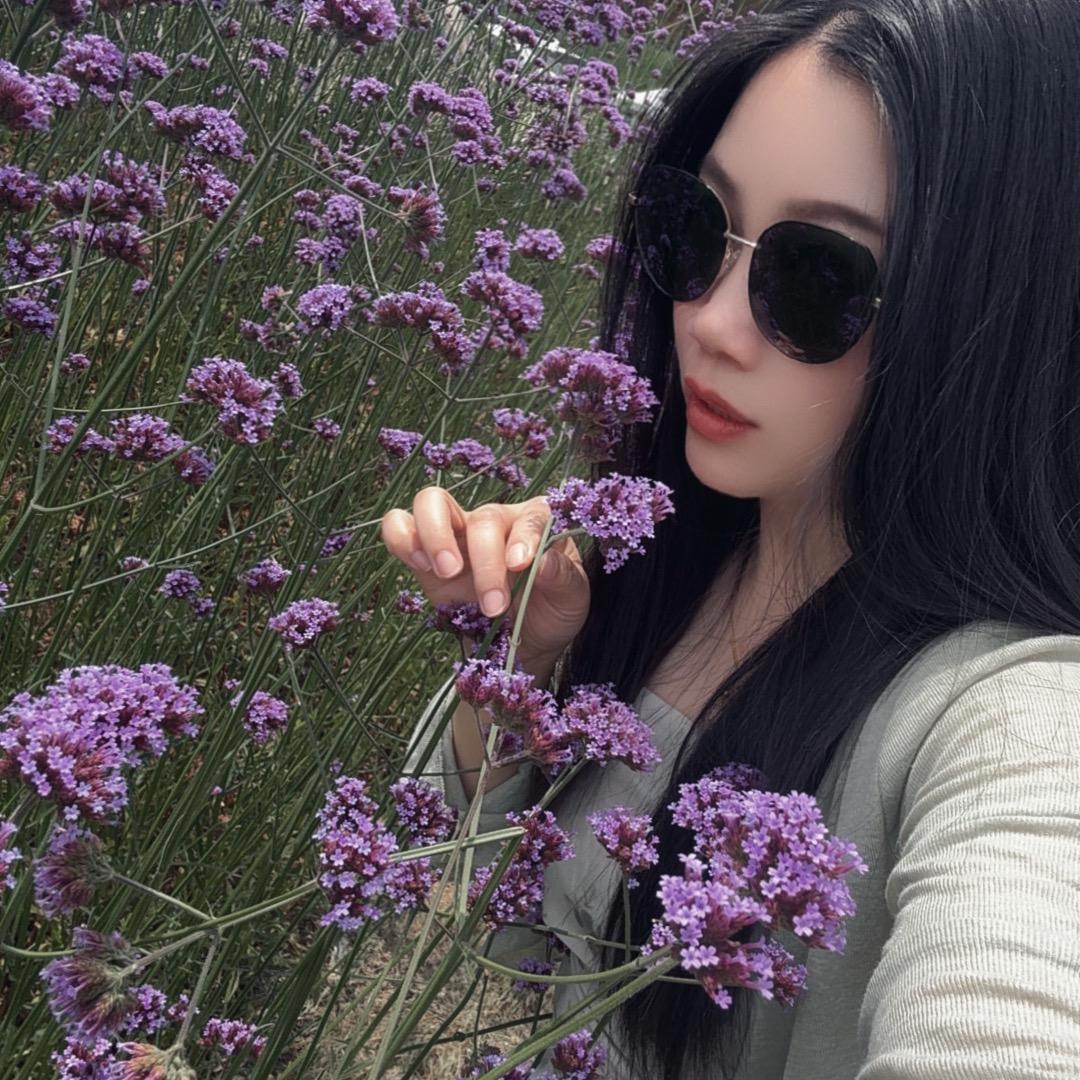 @玲