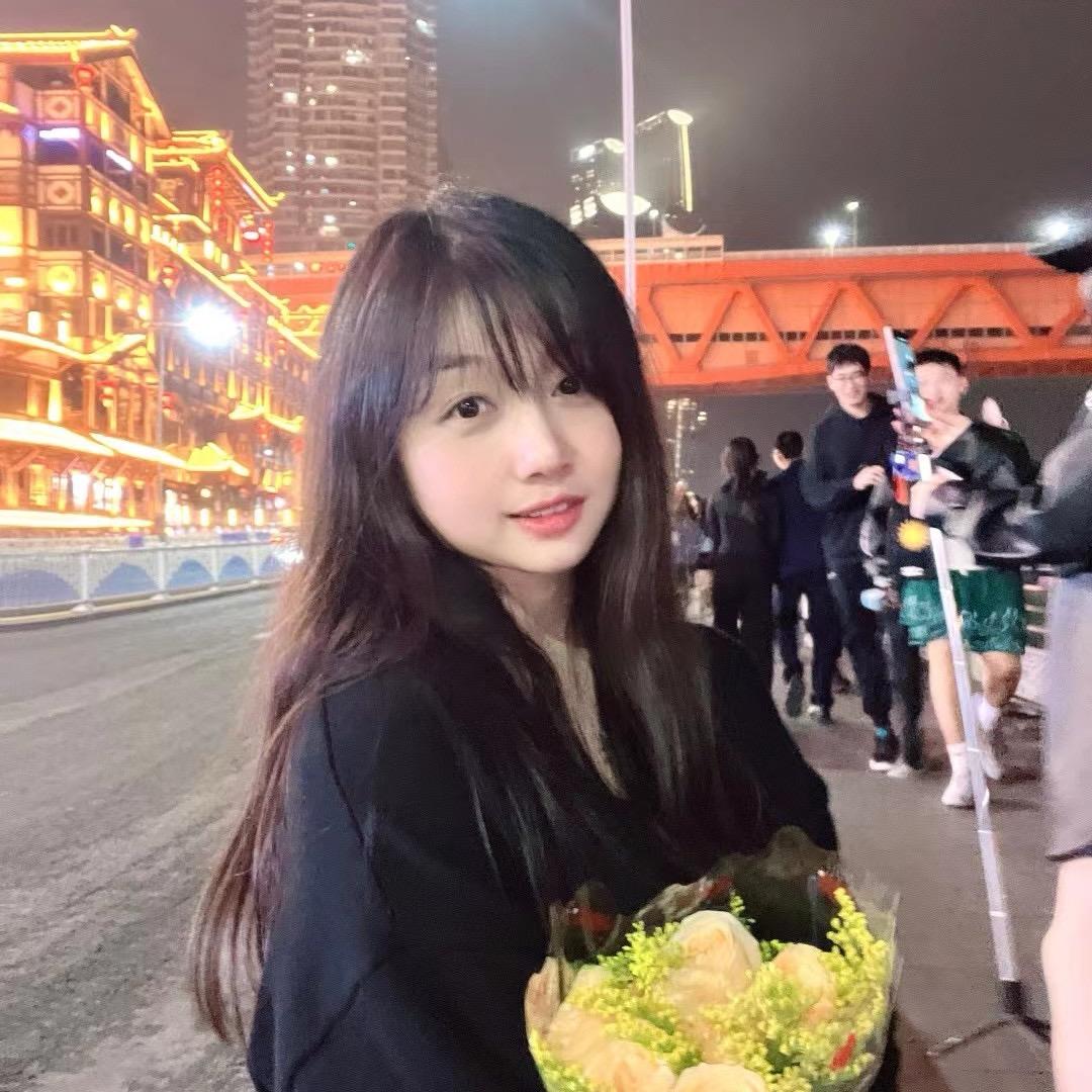 古月月