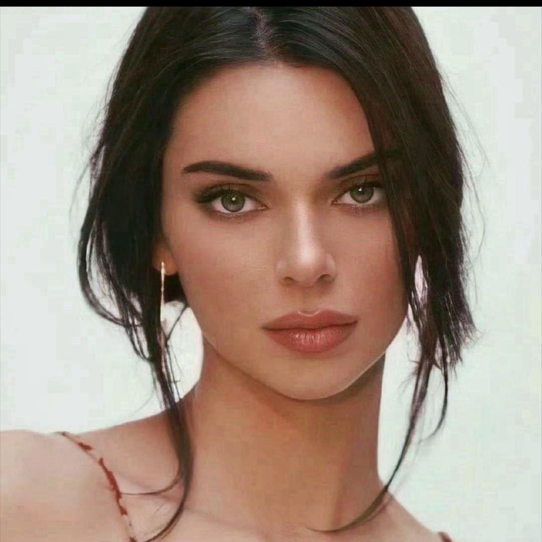 卖宝马的安琪拉呀