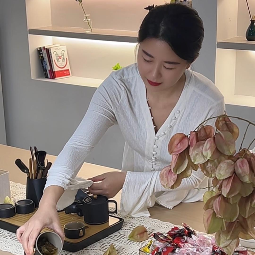 玲 玲
