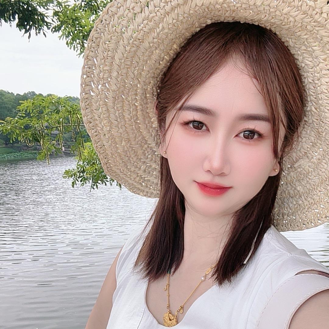 初•诺轻奢女人馆