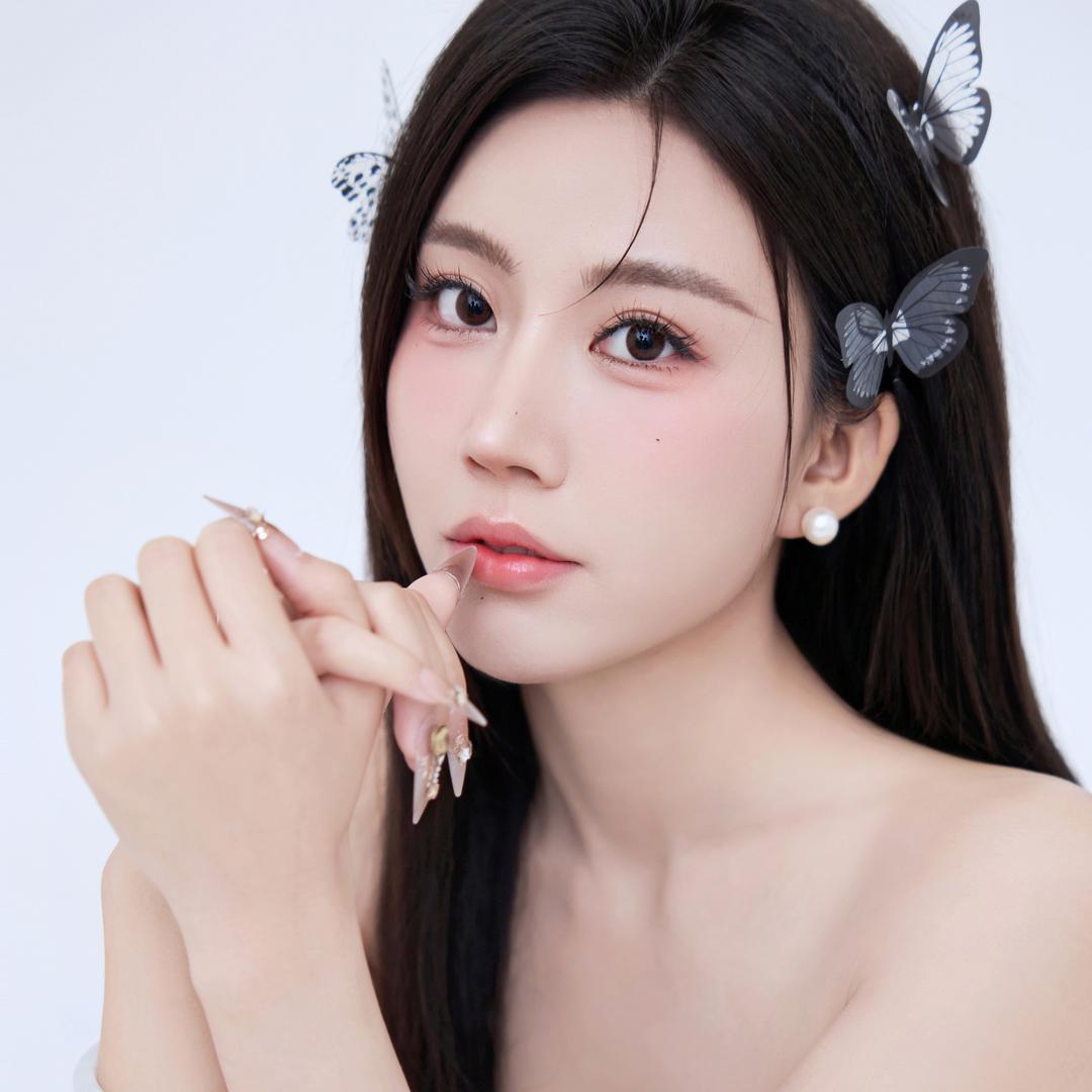安丽维👑华妹儿👑