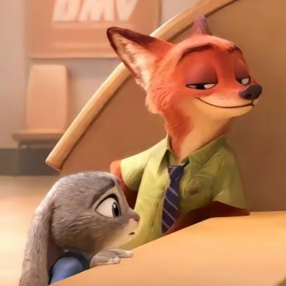 半个文青🦔