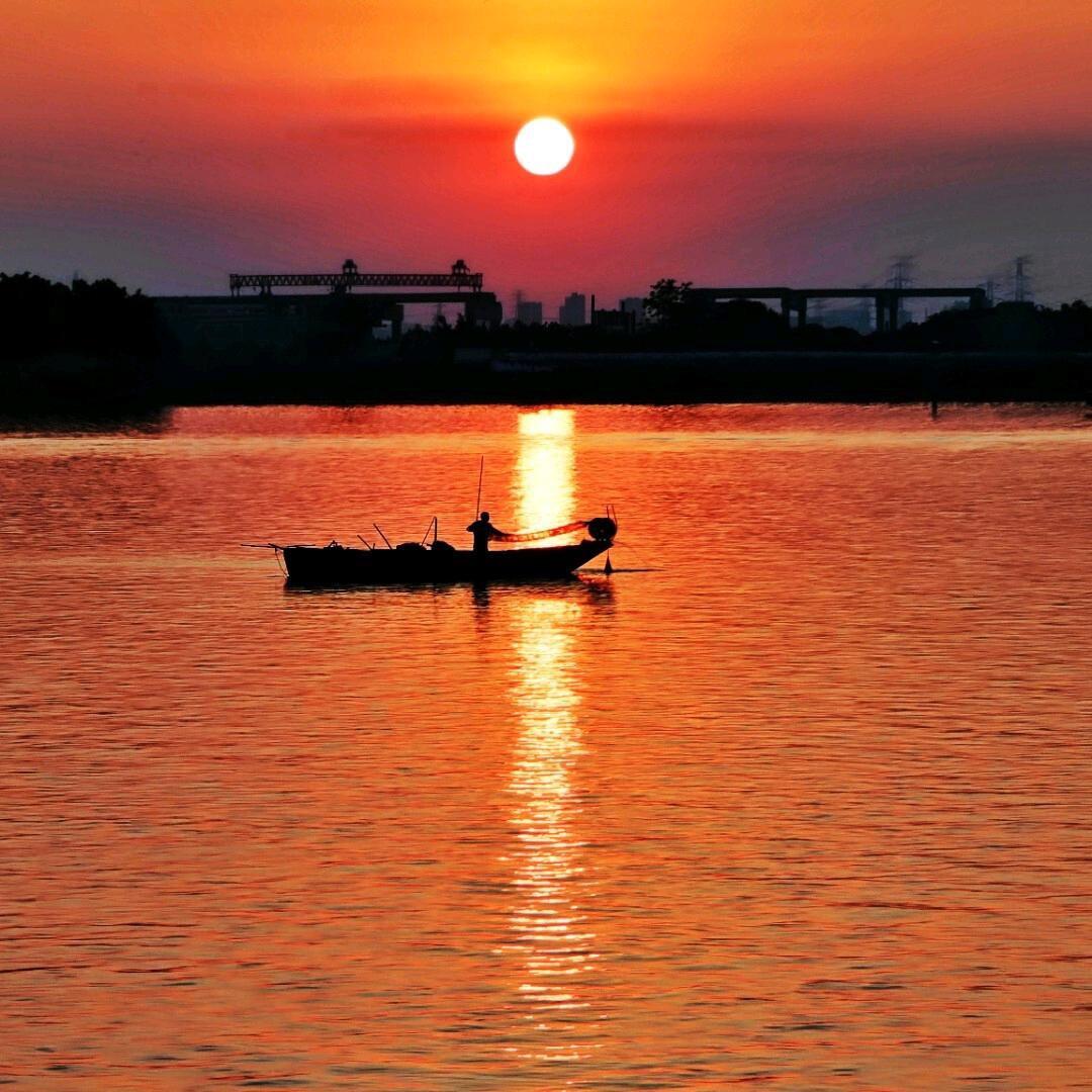 W                  .