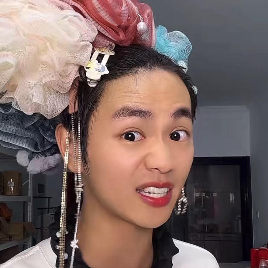 小徐小迷妹呀！