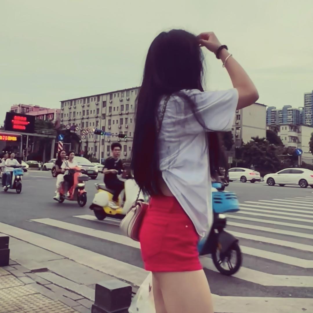 夹欣菠萝包