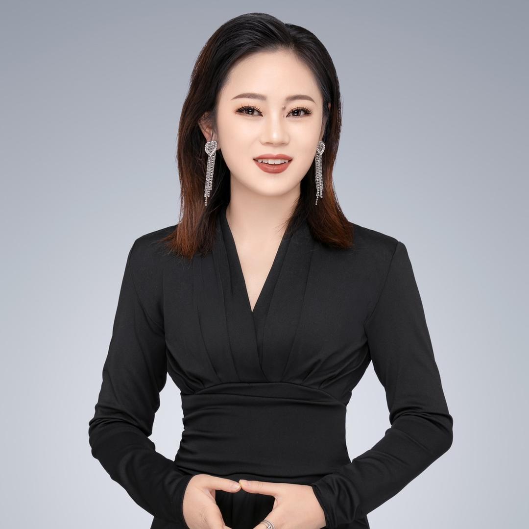 专业化妆造型师～小欧