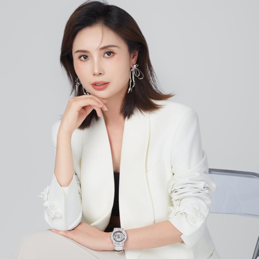 爱做野生眉的函老丝