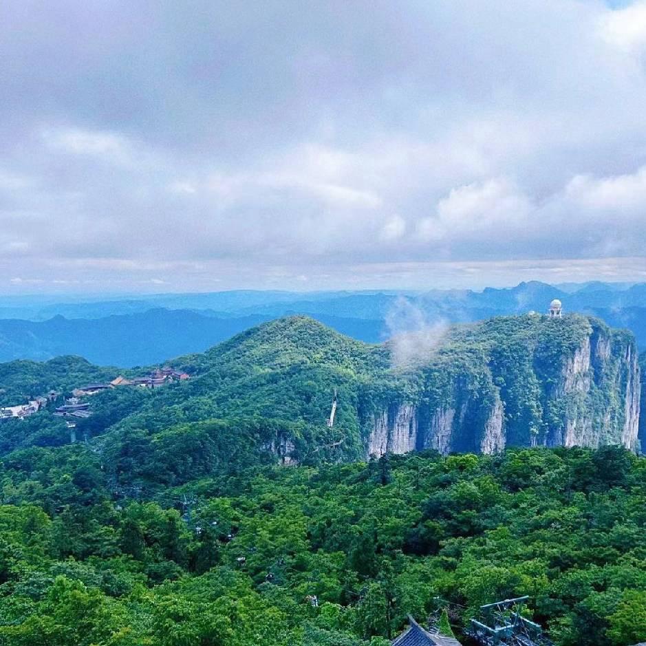 六万山小黑