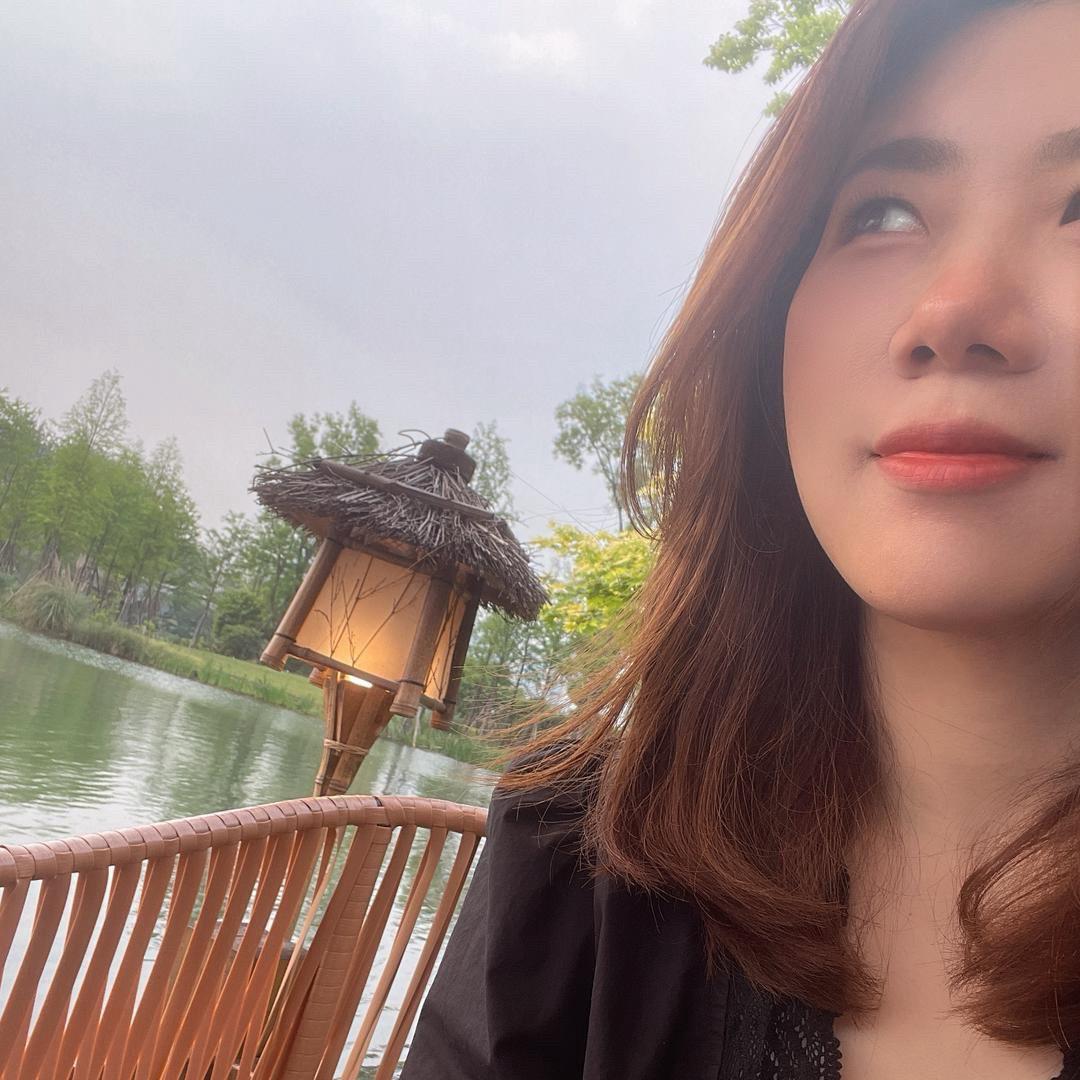 阳光下的那只喵