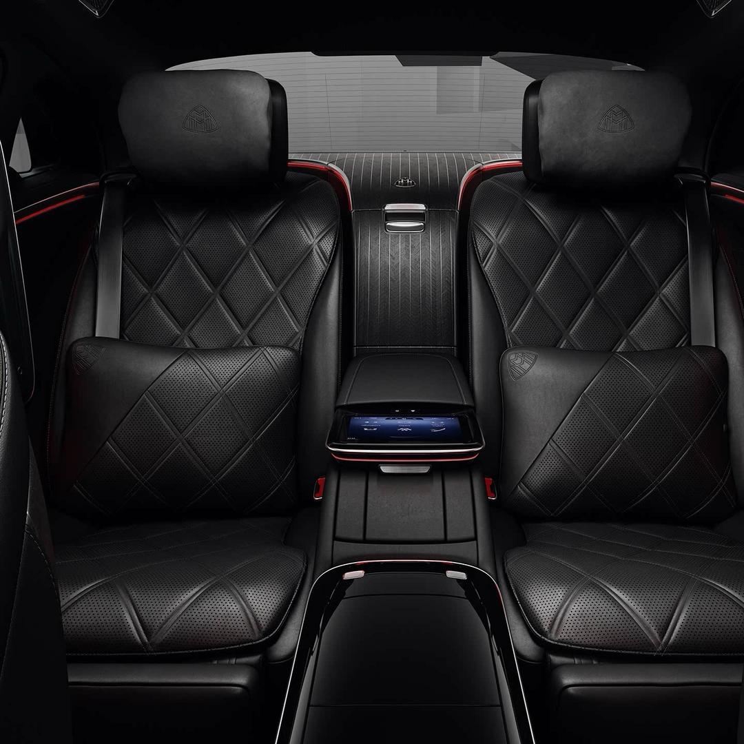 亦行汽车坐垫套