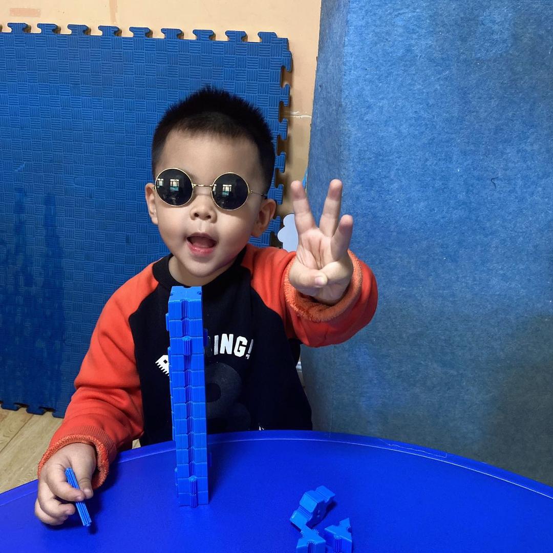 吐鲁番三利男装