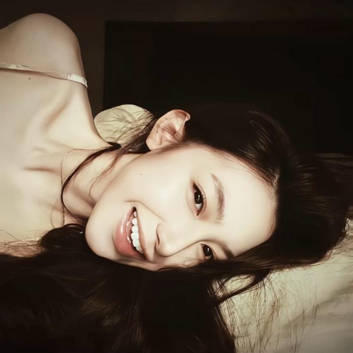 璐璐吖