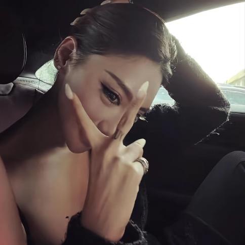 Dina_
