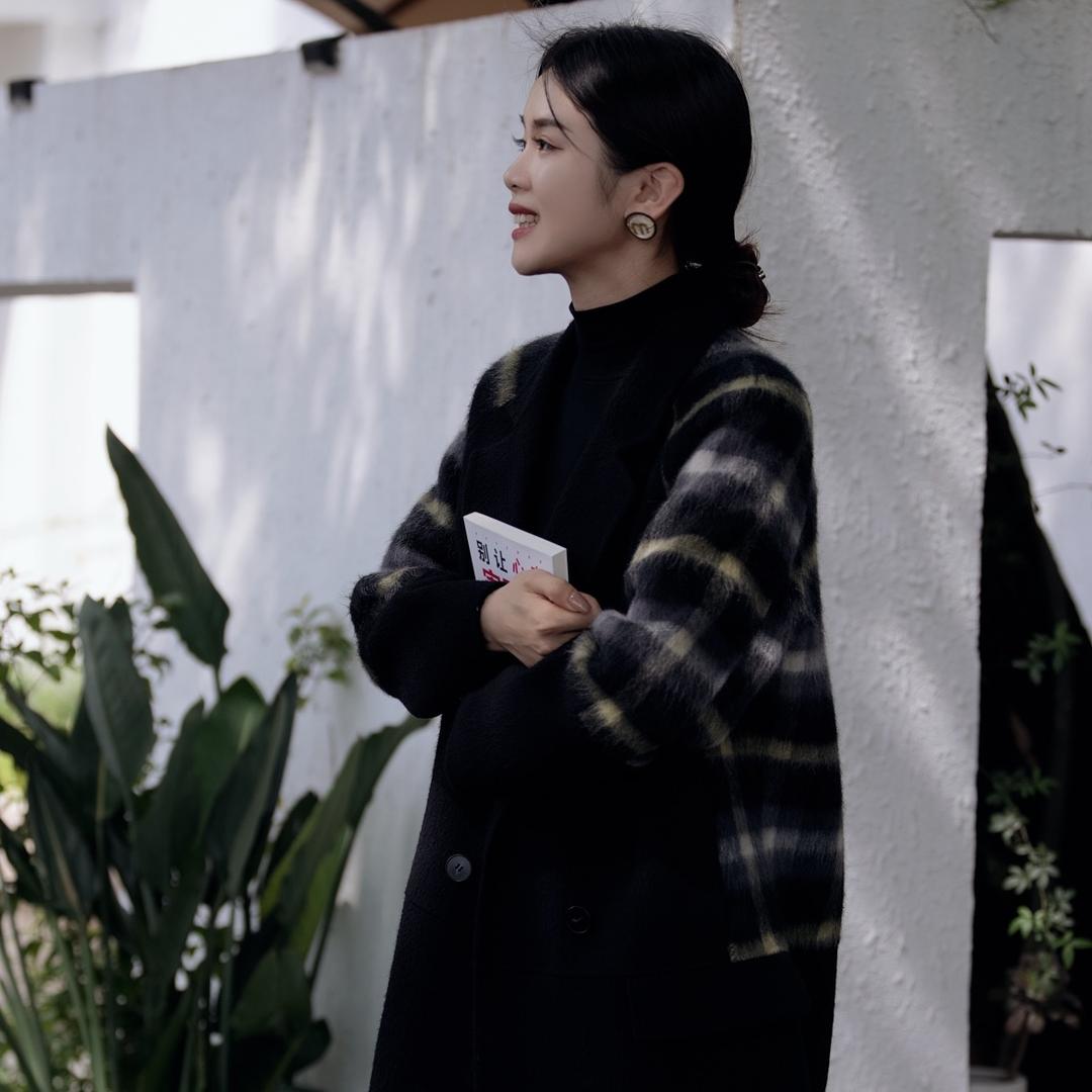 杨慧慧服饰羊毛大衣工厂直销店