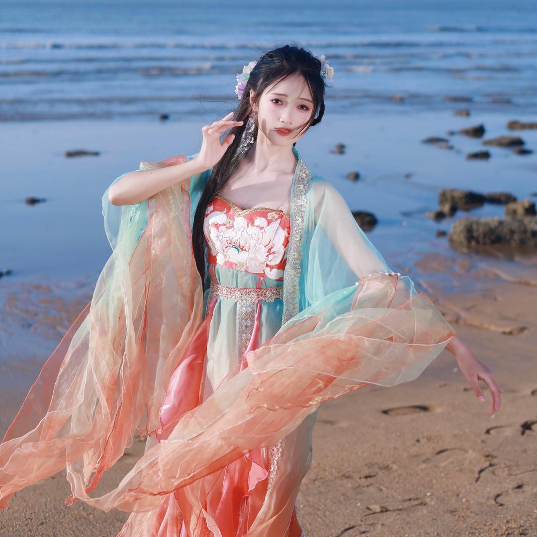 唐婉辰🌶️