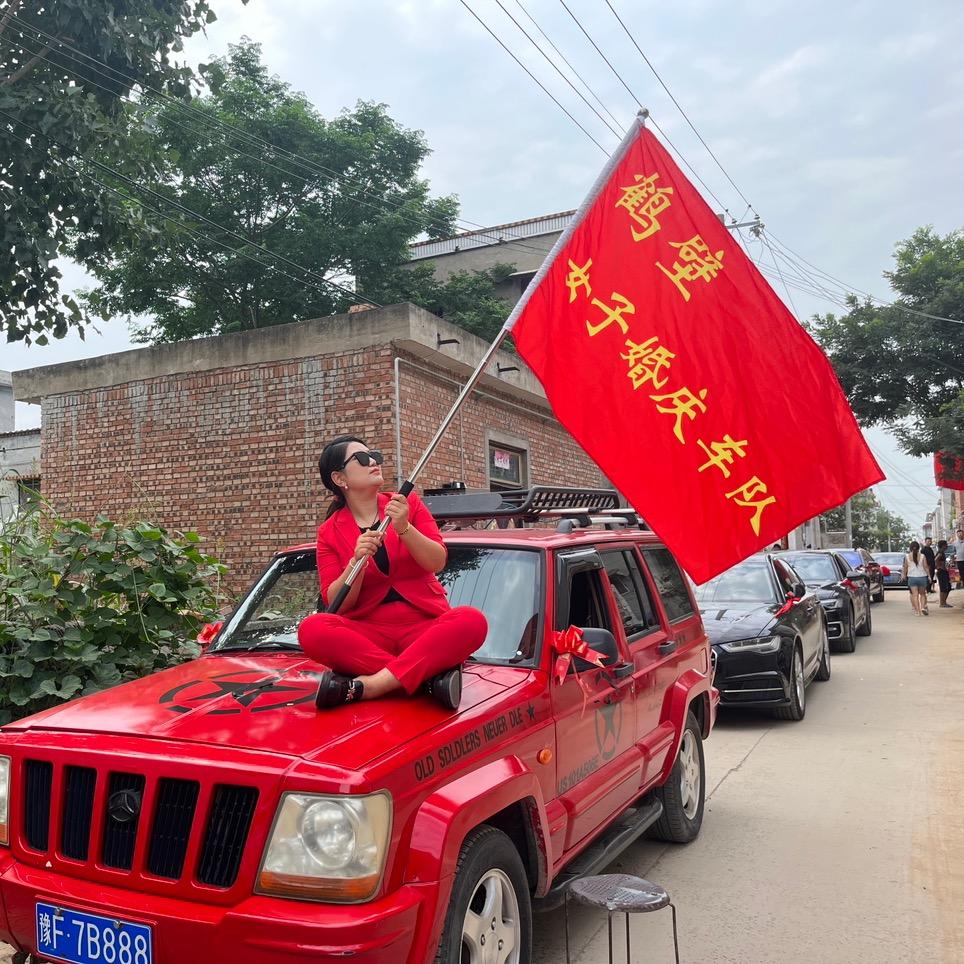 鹤壁女子婚庆车队（舞台布置）