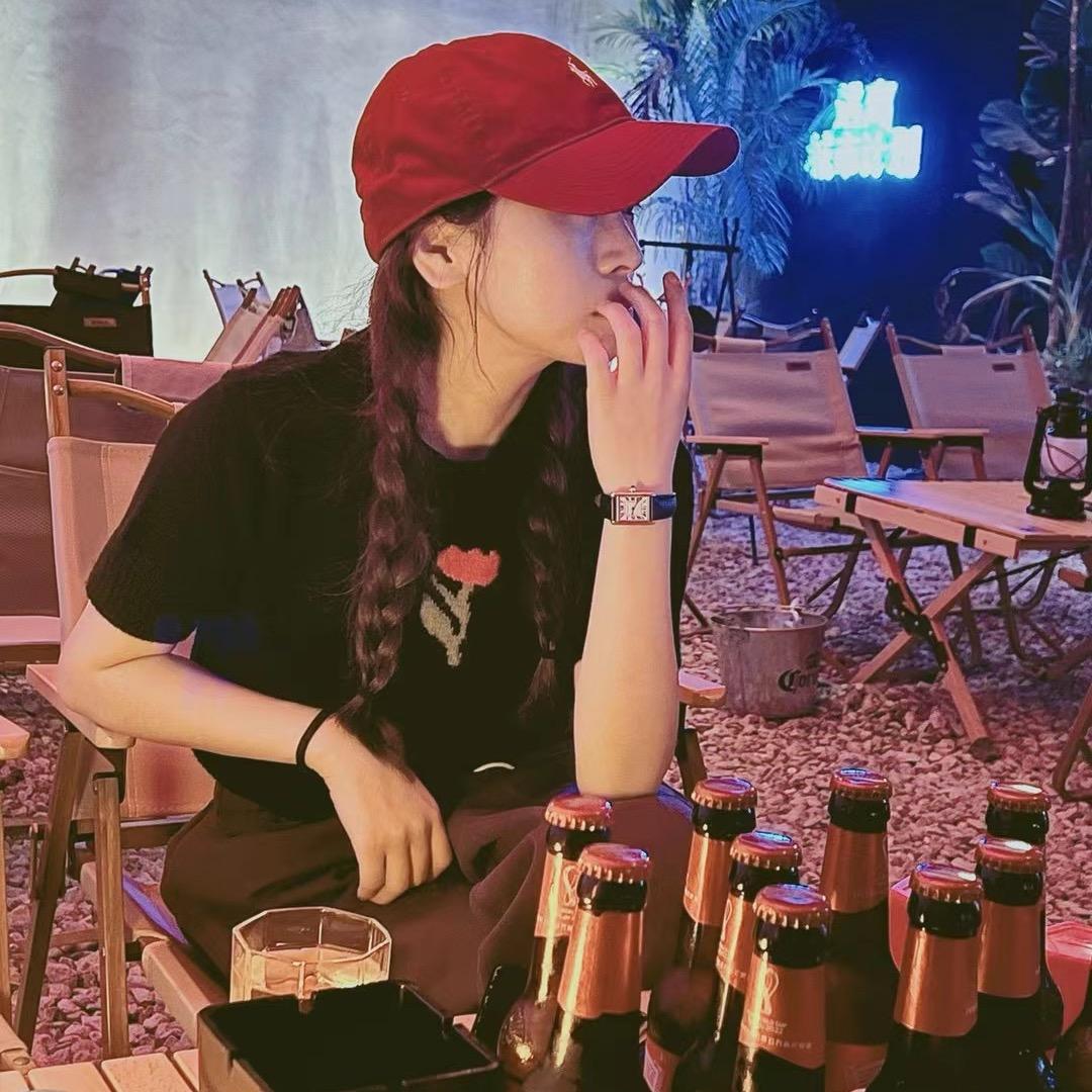 故事的小黄花：