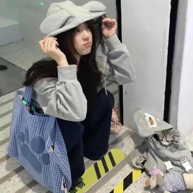 欣..