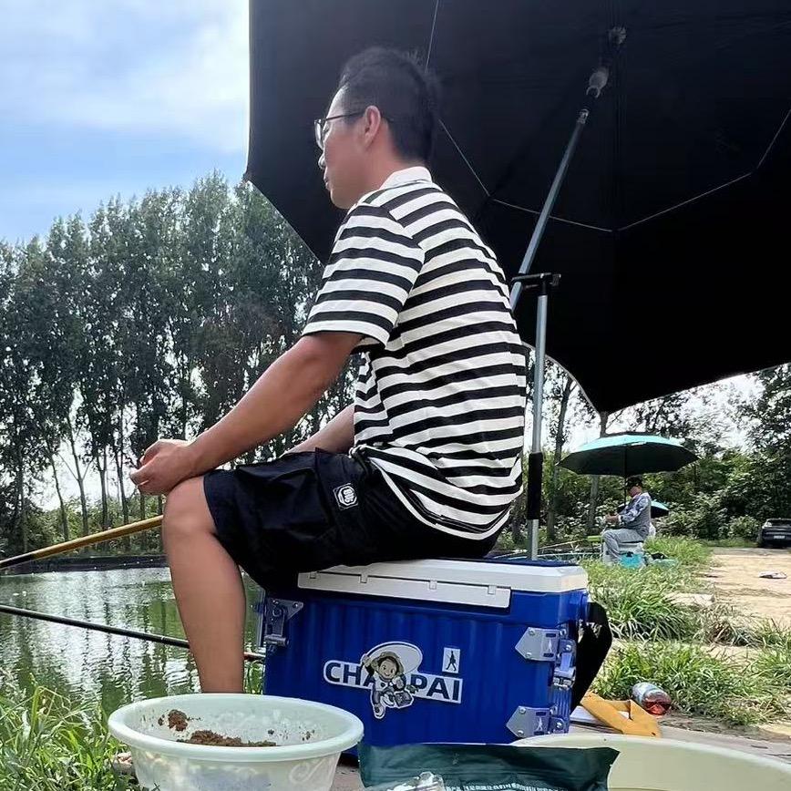 阳哥爱钓鱼