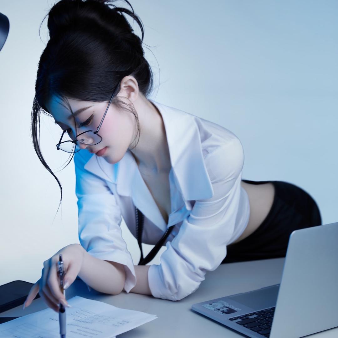 小婆娘高定男装