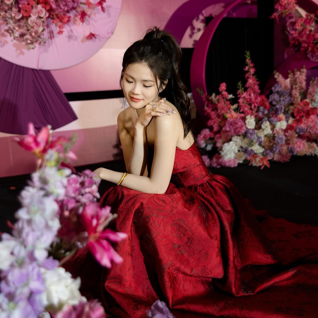 小美女铁柱