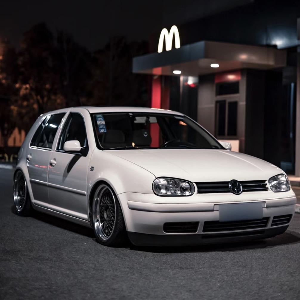 青岛两厢车基地(汇驰名车)