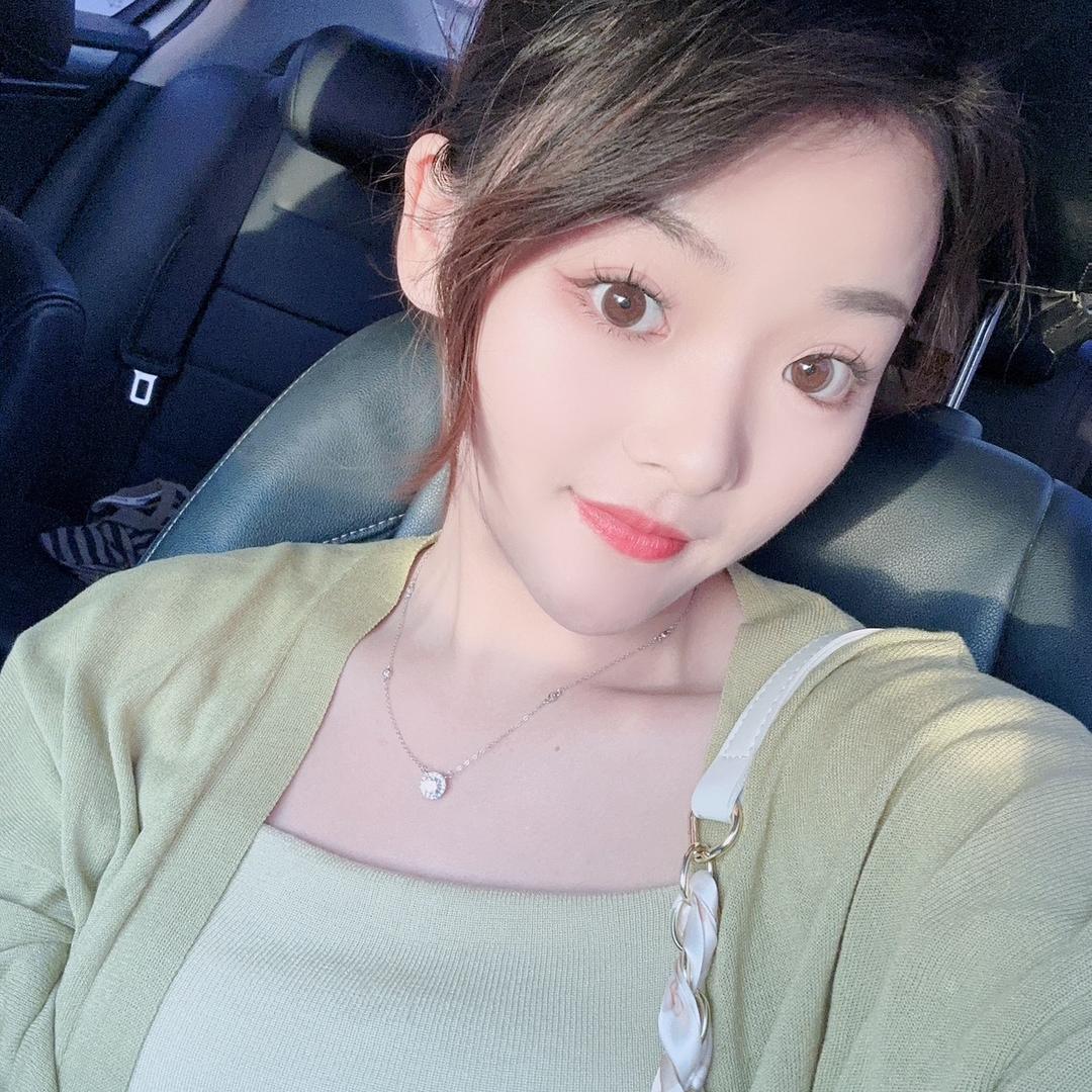 晴晴不饿🌷-