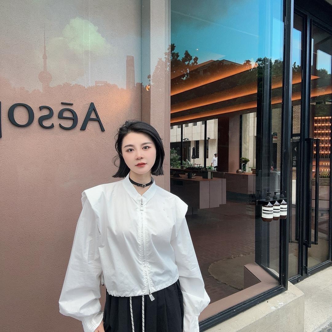陆苗苗女装2号