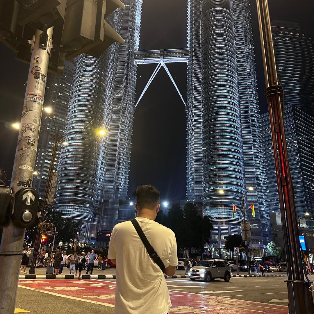 昊尊传递正能量.