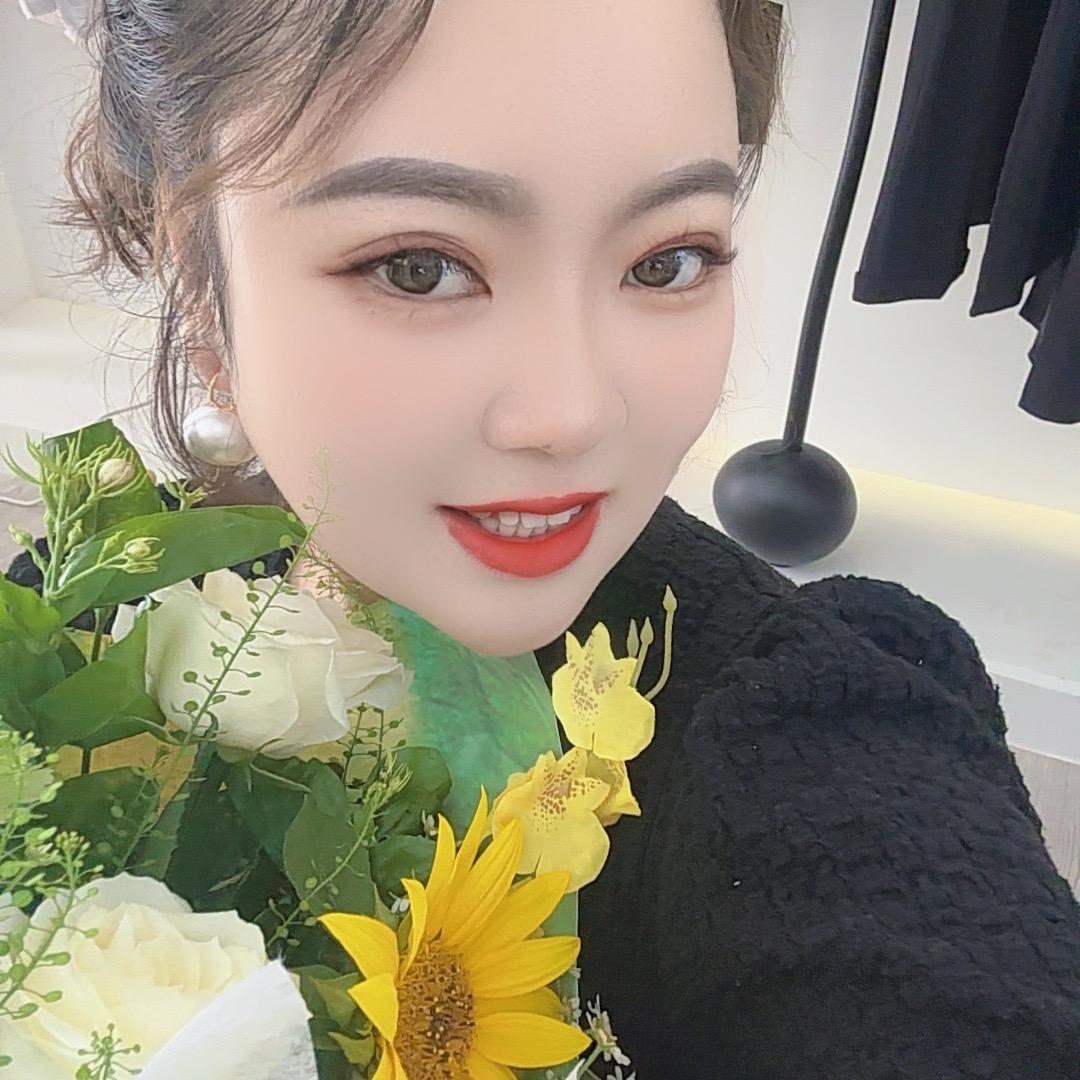 女王~洋洋女装