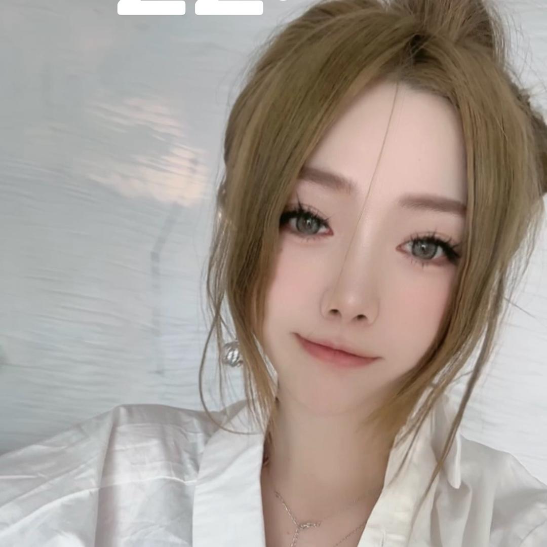 Anna 安娜💕