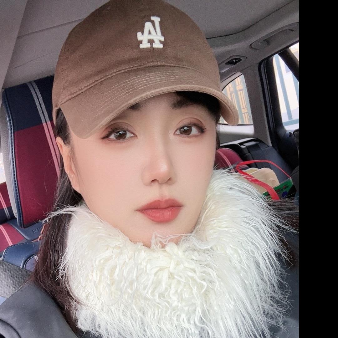 曳不曳 晓英