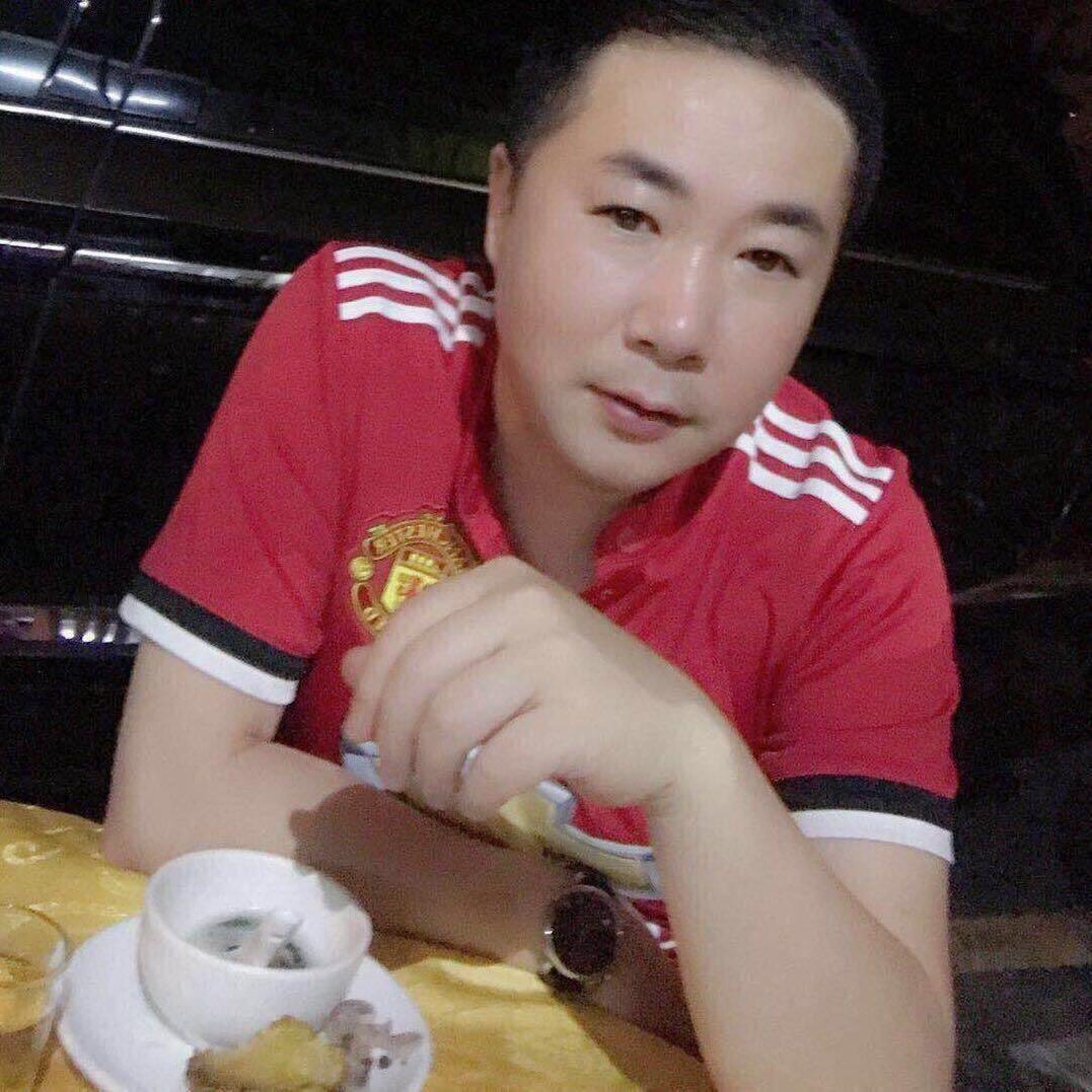 《周锋》