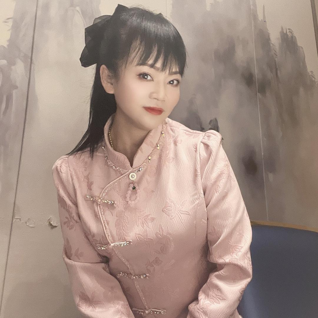 鸿红