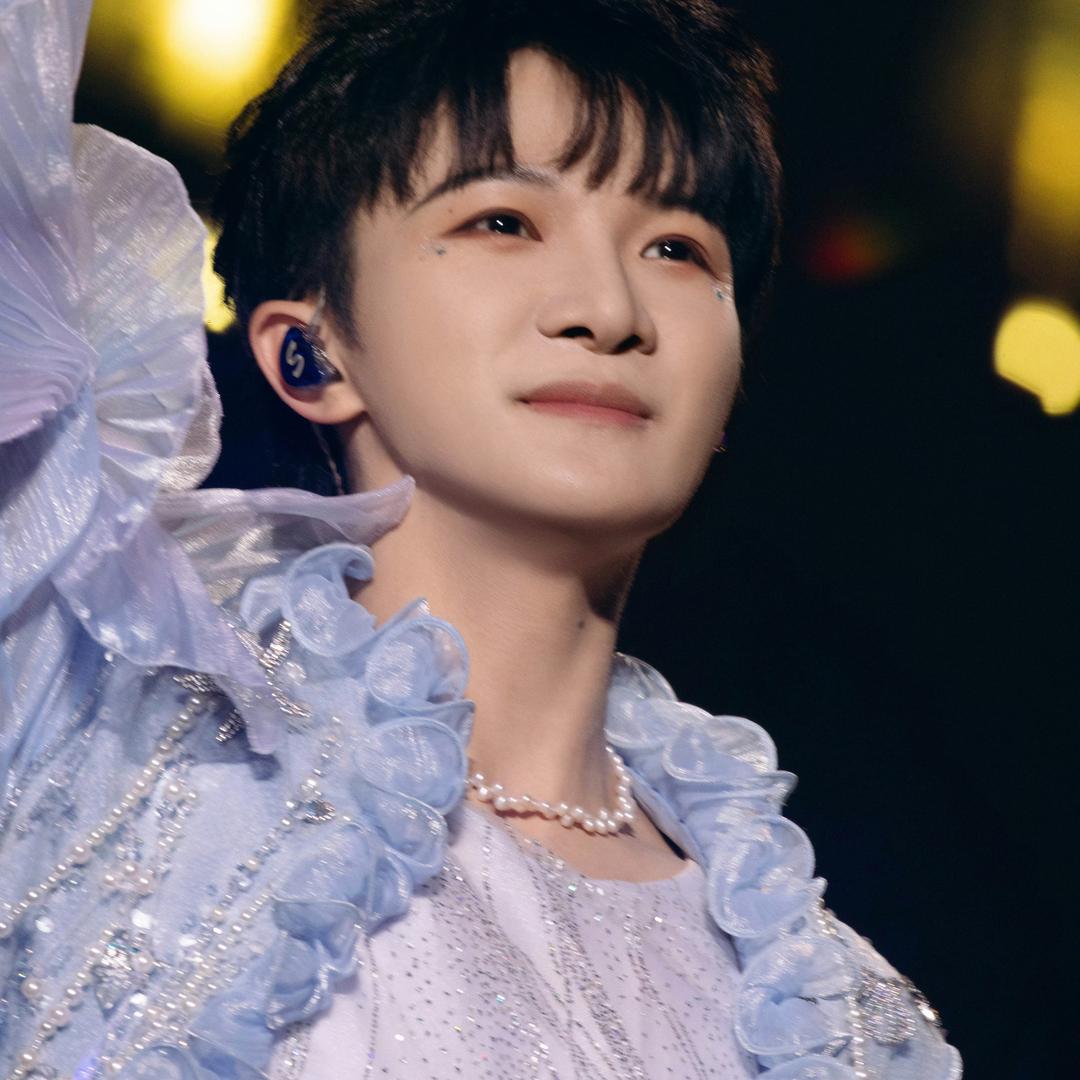若颜 ﹏ღ