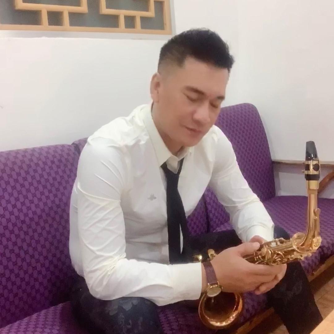 金色草帽