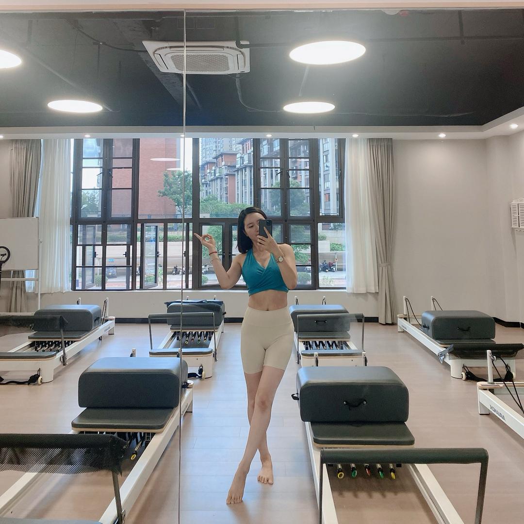 凭海听风经开店～依依